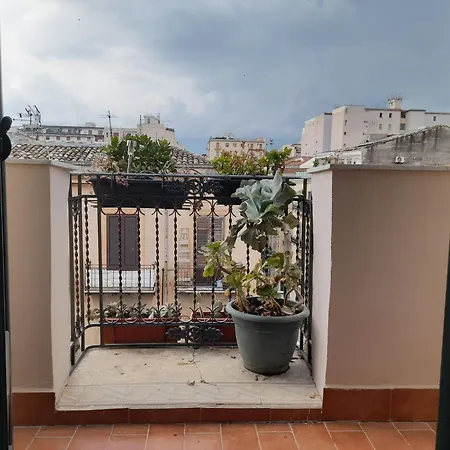 Lägenhet Un Passo Dal Massimo